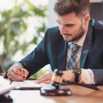 Ile trwa sprawa frankowa w Warszawie? Realne terminy (I instancja / apelacja)